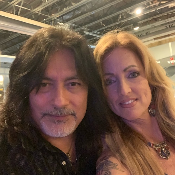 Meet your Posher, Dawn - Picture 2 of 3